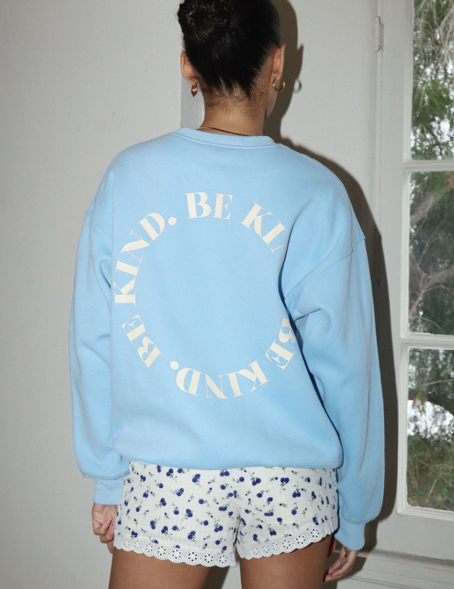 Be Kind Crewneck Sweatshirt Blue