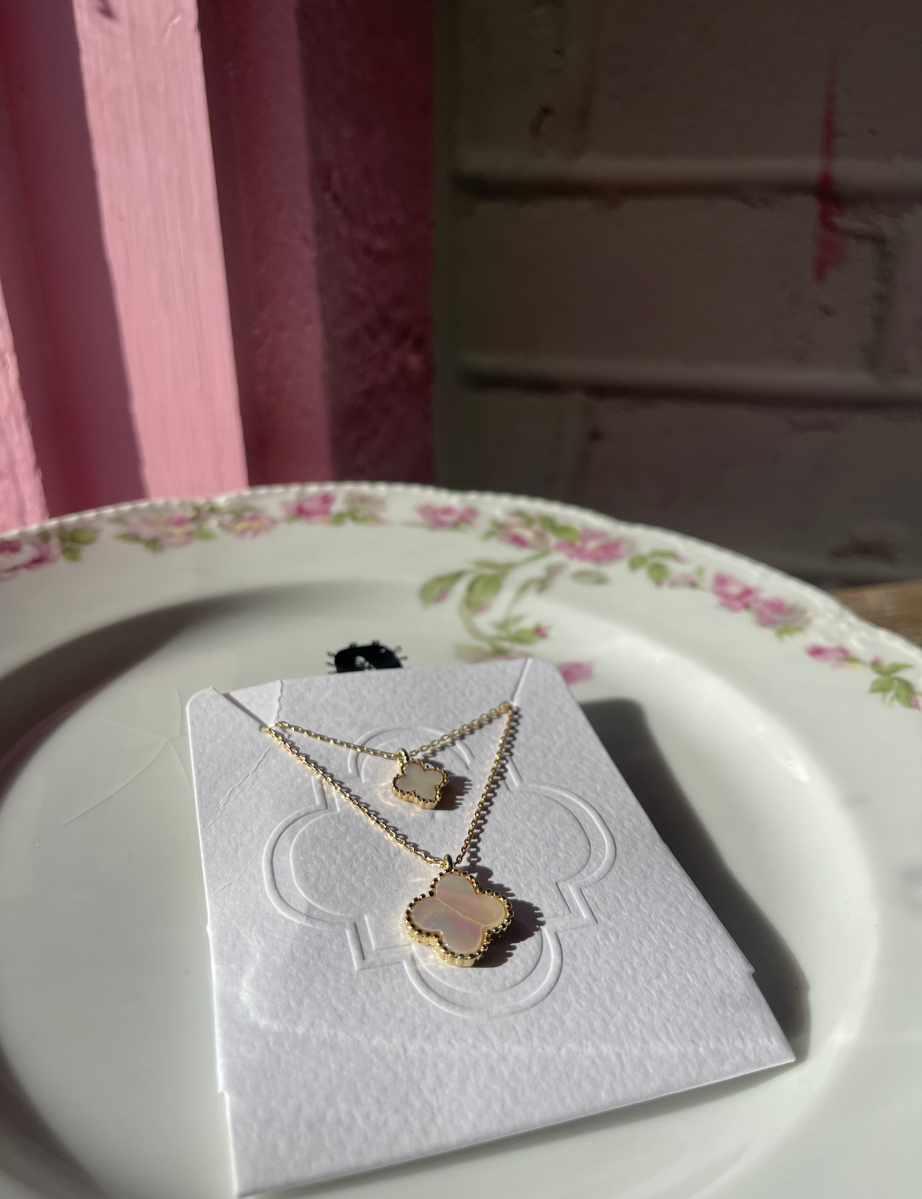 Mother of Pearl Layered Clover Necklace Gold