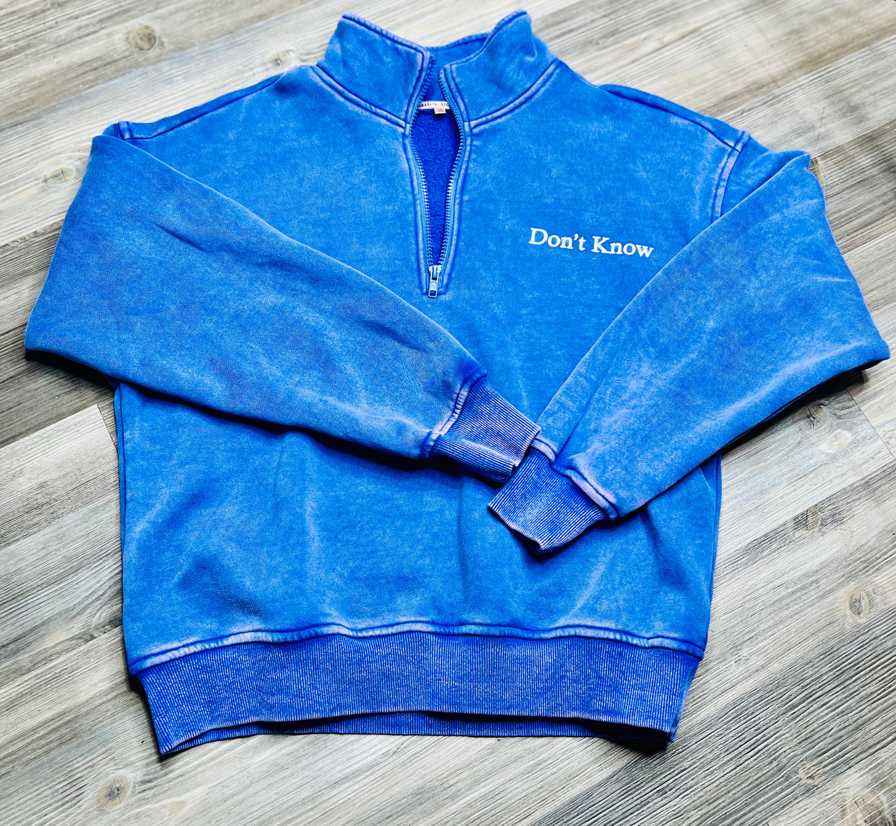 Don't Know Don't Care Pullover Blue