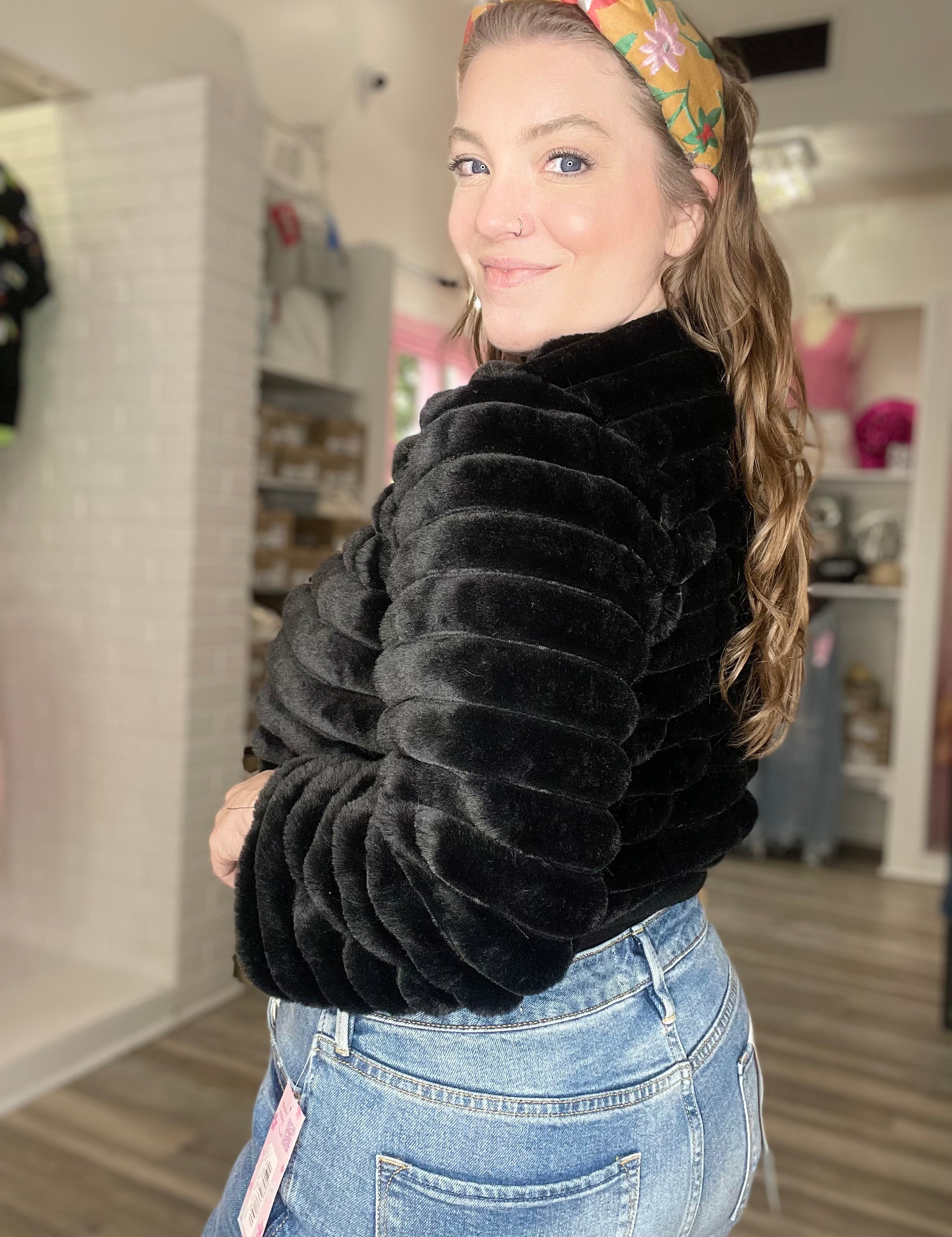 Vestis Faux Fur Jacket Black